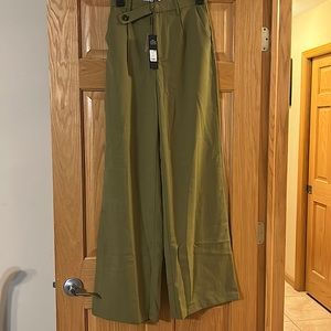 Fashion Nova wide leg dress pants size M